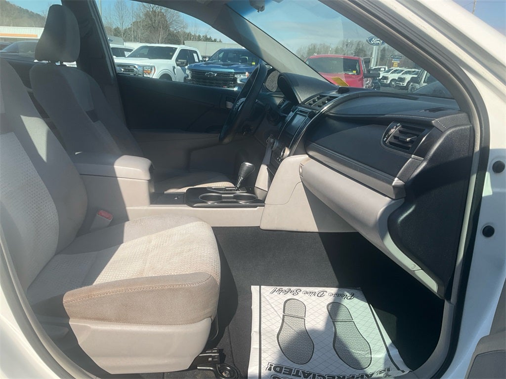 2013 Toyota Camry LE