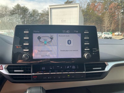 2021 Toyota Sienna XLE 8 Passenger