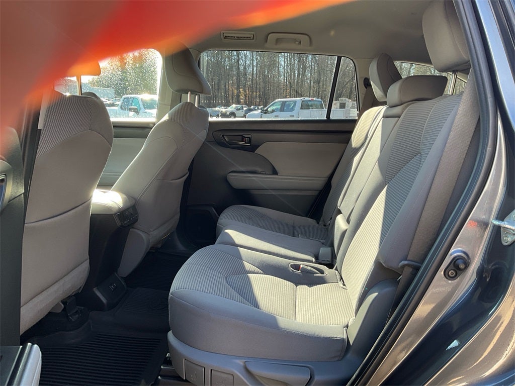 2021 Toyota Highlander LE