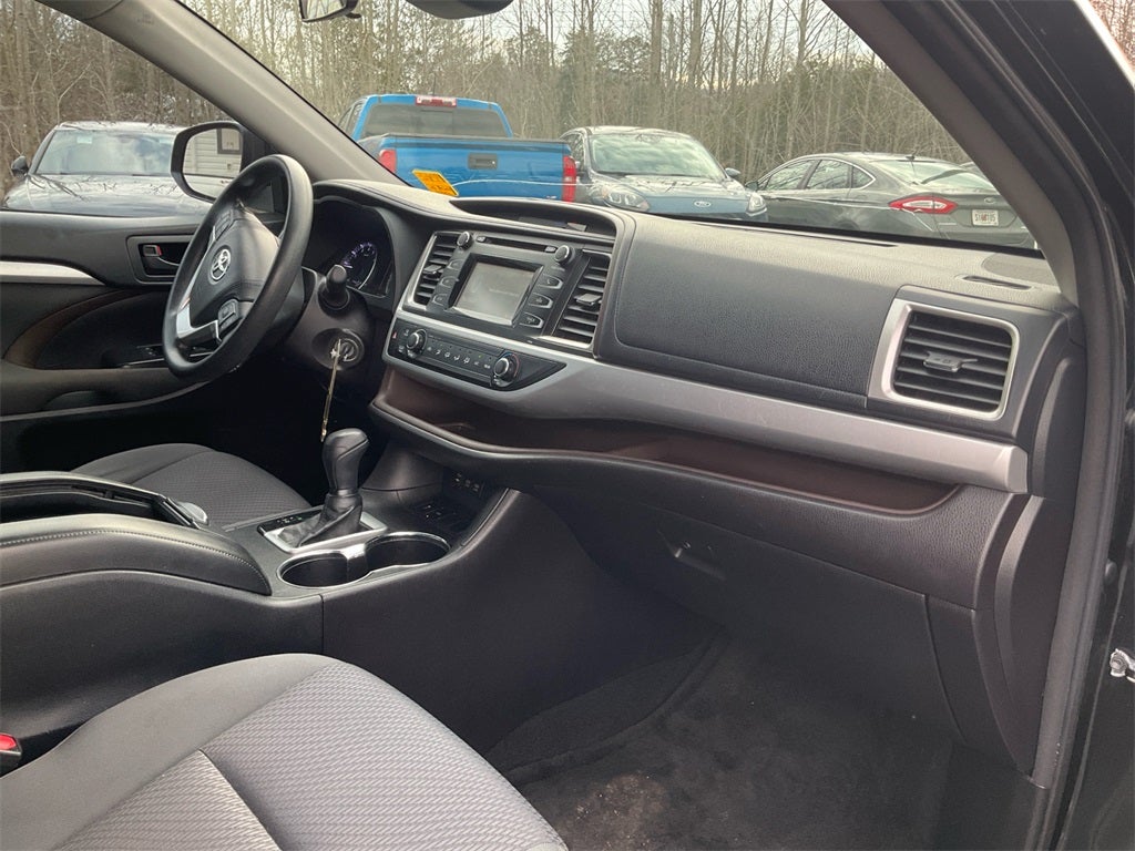 2018 Toyota Highlander LE