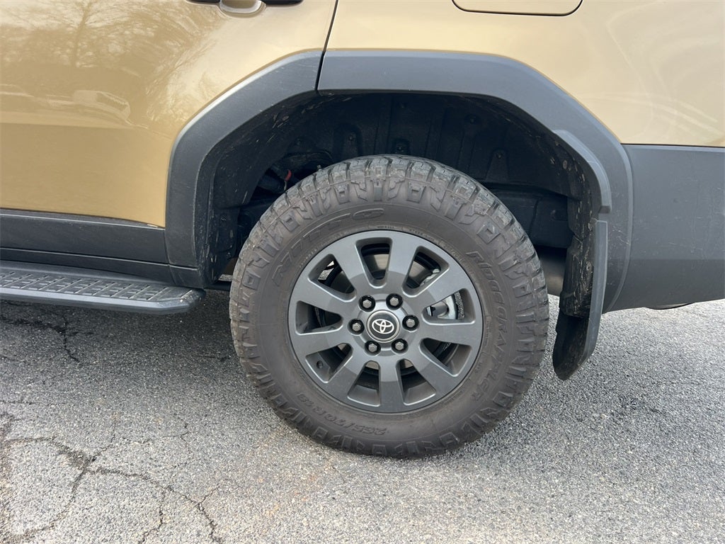 2024 Toyota Land Cruiser .