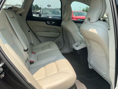 2024 Volvo XC60 B5 Plus Dark Theme
