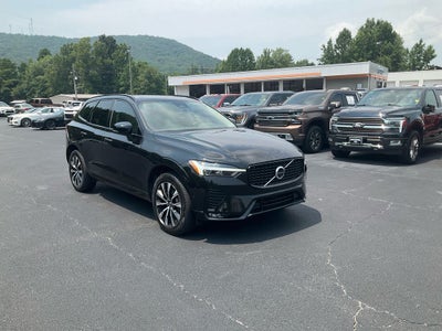 2024 Volvo XC60 B5 Plus Dark Theme
